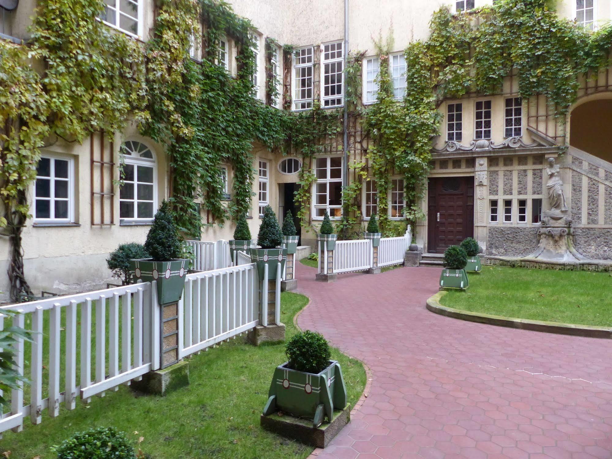 Hotel Pension Waizenegger Am Kurfuerstendamm Βερολίνο Εξωτερικό φωτογραφία